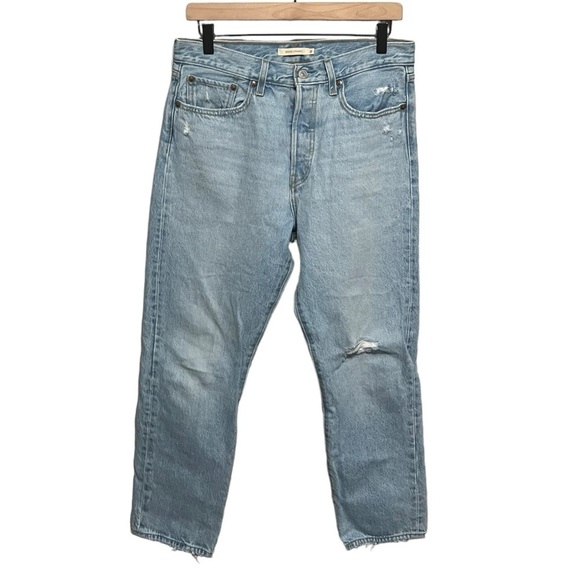 Levis Wedgie Straight Jeans - Picture 1 of 9